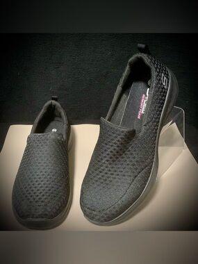 Skechers Sport Memory Foam Slip-On Shoes – Women’s Size 9.5
